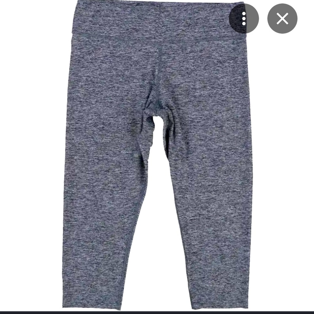 Victoria’s Secret Pink Ultimate Crop Yoga Leggings